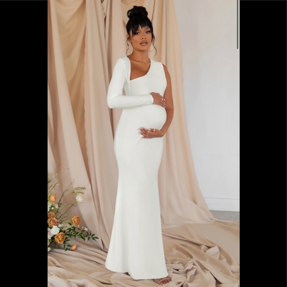 Dresses & Skirts - Bodycon Maternity Gown